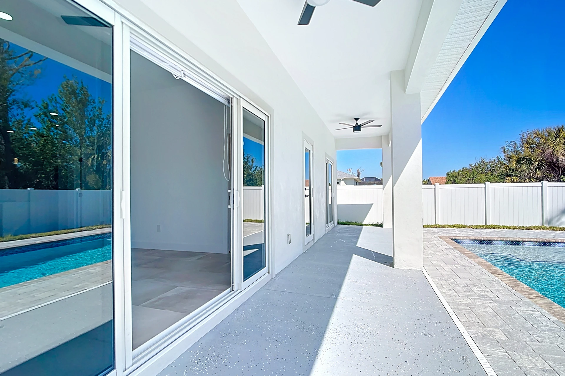 florida-home-patio-pool
